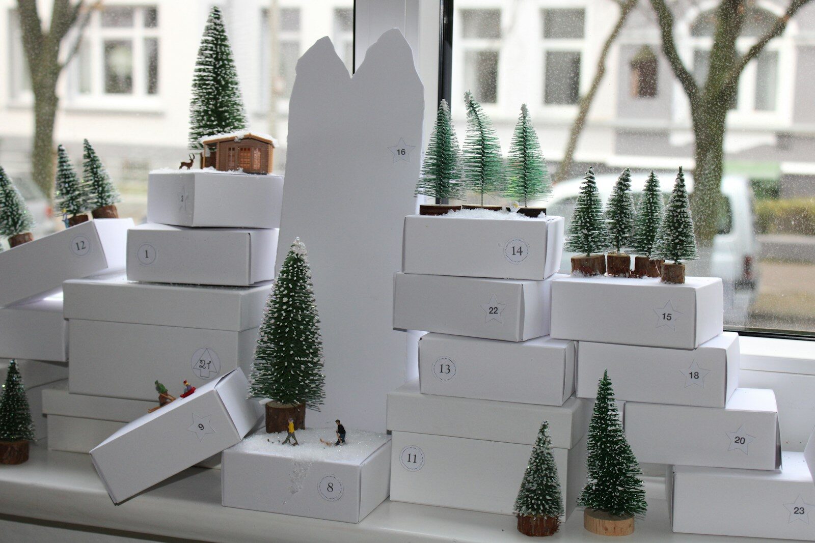white wooden miniature christmas tree